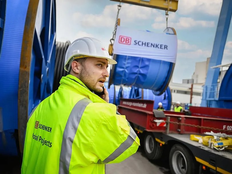 Drum roll for the energy transition: DB Schenker stems logistics for XXL wind energy cable project